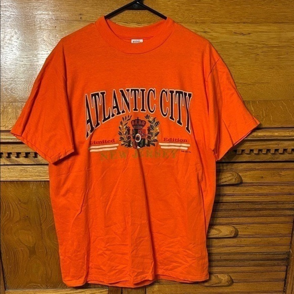 90s Streetwear Vintage 1994 Atlantic City NJ T-Shirt Y2K Graphic Tee Made in USA